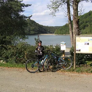 Couette-café Bedbreakfastbikespyrenees, Loubieres